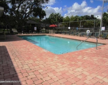 3585 Sable Palm Lane - Photo Thumbnail 17