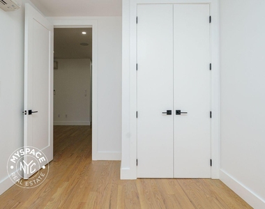 1027 Putnam Ave  - Photo Thumbnail 2