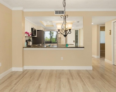 4650 Bay Boulevard - Photo Thumbnail 9