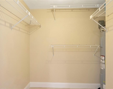 4650 Bay Boulevard - Photo Thumbnail 21