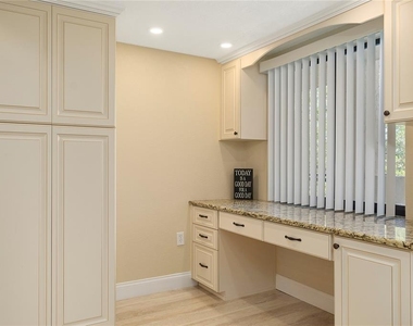 4650 Bay Boulevard - Photo Thumbnail 7