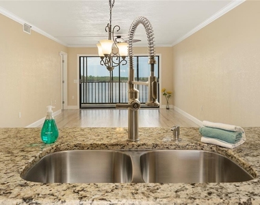 4650 Bay Boulevard - Photo Thumbnail 8