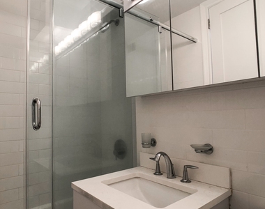 East 35 Street - Photo Thumbnail 3
