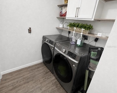 440 Berwick Circle - Photo Thumbnail 8