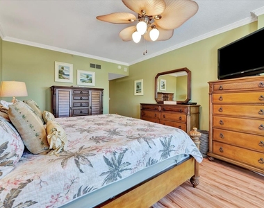 1582 Gulf Boulevard - Photo Thumbnail 54