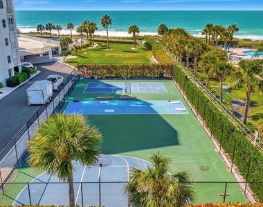 1582 Gulf Boulevard - Photo Thumbnail 2