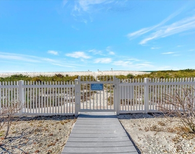 1582 Gulf Boulevard - Photo Thumbnail 13