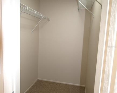 390 S Woodlands Drive - Photo Thumbnail 27