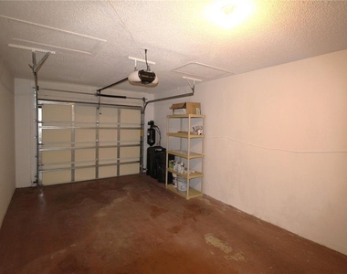 390 S Woodlands Drive - Photo Thumbnail 43