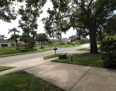 390 S Woodlands Drive - Photo Thumbnail 47