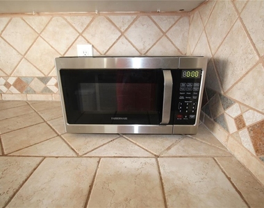 390 S Woodlands Drive - Photo Thumbnail 24
