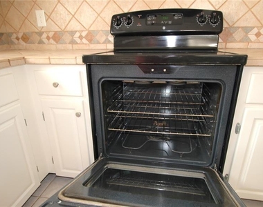390 S Woodlands Drive - Photo Thumbnail 23