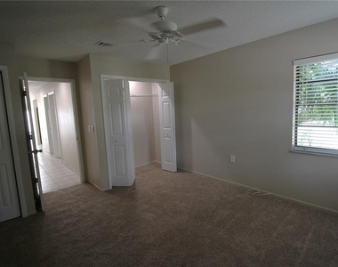 390 S Woodlands Drive - Photo Thumbnail 37