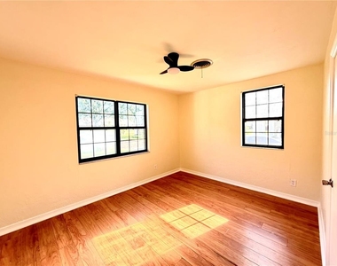 916 W Orient Street - Photo Thumbnail 7