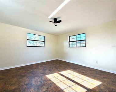916 W Orient Street - Photo Thumbnail 18