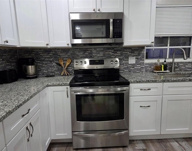 8024 Candlewoode Drive - Photo Thumbnail 1