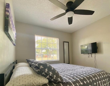 8024 Candlewoode Drive - Photo Thumbnail 23