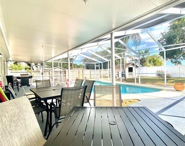 8024 Candlewoode Drive - Photo Thumbnail 46