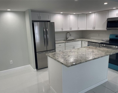 851 Bayway Boulevard - Photo Thumbnail 4