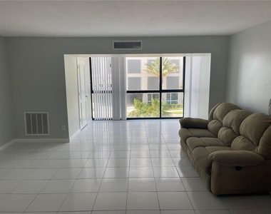 851 Bayway Boulevard - Photo Thumbnail 15