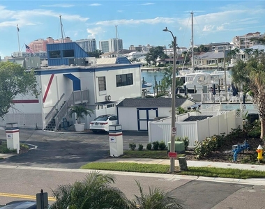 851 Bayway Boulevard - Photo Thumbnail 16