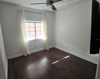 30039 Mossbank Drive - Photo Thumbnail 15