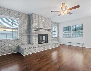 353 Shirley Avenue - Photo Thumbnail 18