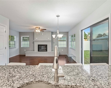 353 Shirley Avenue - Photo Thumbnail 8