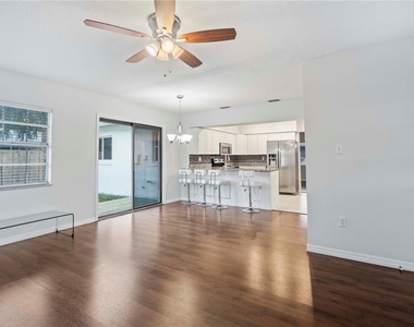 353 Shirley Avenue - Photo Thumbnail 17