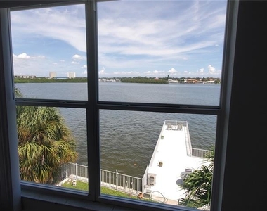 1859 Shore Drive S - Photo Thumbnail 6