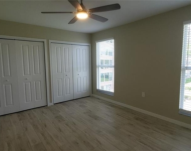 1859 Shore Drive S - Photo Thumbnail 11