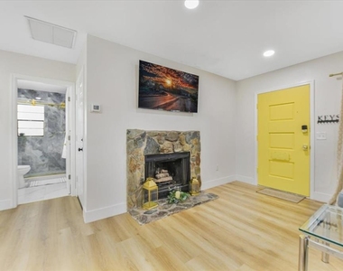 1003 Engman Street - Photo Thumbnail 15