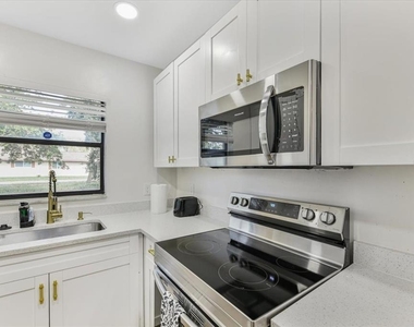 1003 Engman Street - Photo Thumbnail 24