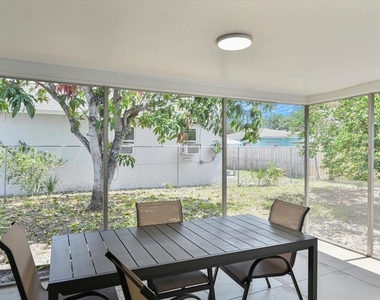 1114 La Salle Street - Photo Thumbnail 29