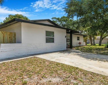 1114 La Salle Street - Photo Thumbnail 42