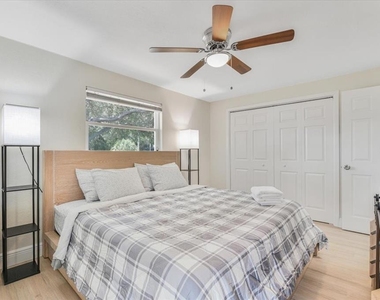 1114 La Salle Street - Photo Thumbnail 11