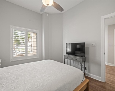 5900 Bahia Del Mar Circle - Photo Thumbnail 33
