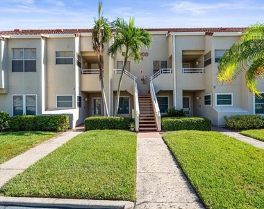 5900 Bahia Del Mar Circle - Photo Thumbnail 2