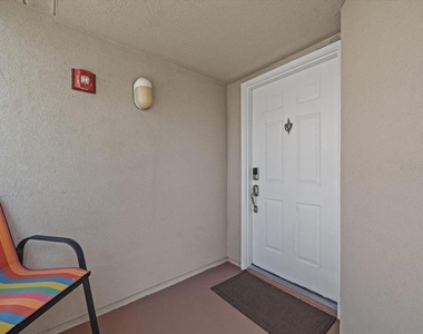 5900 Bahia Del Mar Circle - Photo Thumbnail 3