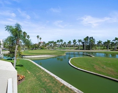 5900 Bahia Del Mar Circle - Photo Thumbnail 25