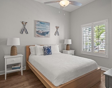 5900 Bahia Del Mar Circle - Photo Thumbnail 32