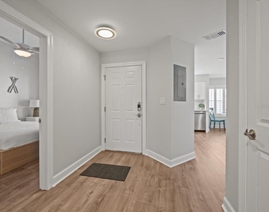 5900 Bahia Del Mar Circle - Photo Thumbnail 4