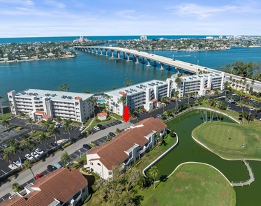 5900 Bahia Del Mar Circle - Photo Thumbnail 41
