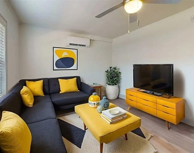 1405 S Lorenzo Avenue - Photo Thumbnail 4