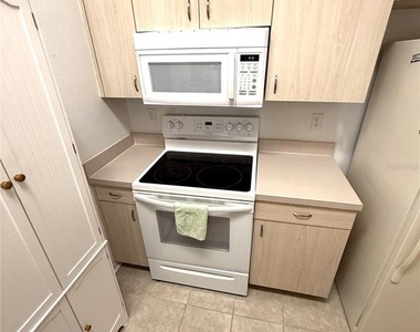 645 Mcdaniel Street - Photo Thumbnail 8