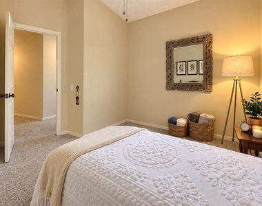 645 Mcdaniel Street - Photo Thumbnail 16
