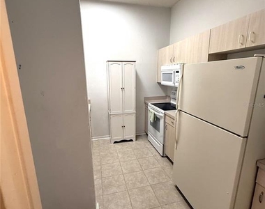 645 Mcdaniel Street - Photo Thumbnail 6