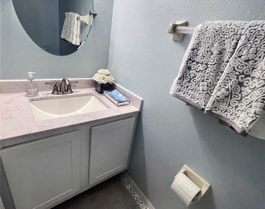 3379 Fox Hunt Drive - Photo Thumbnail 17