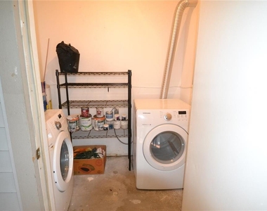 3379 Fox Hunt Drive - Photo Thumbnail 28
