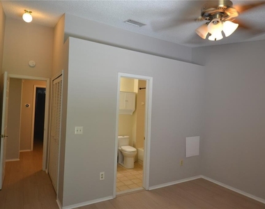 3379 Fox Hunt Drive - Photo Thumbnail 7